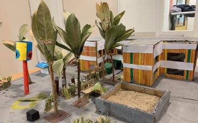 Maquette van de school gemaakt door leerlingen van groep 8.